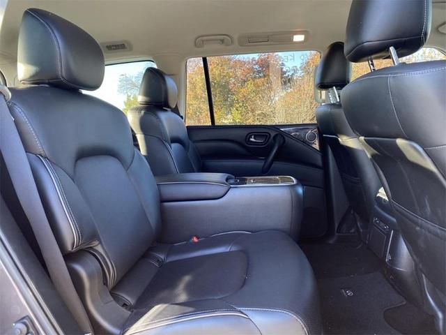 2023 INFINITI QX80 Luxe