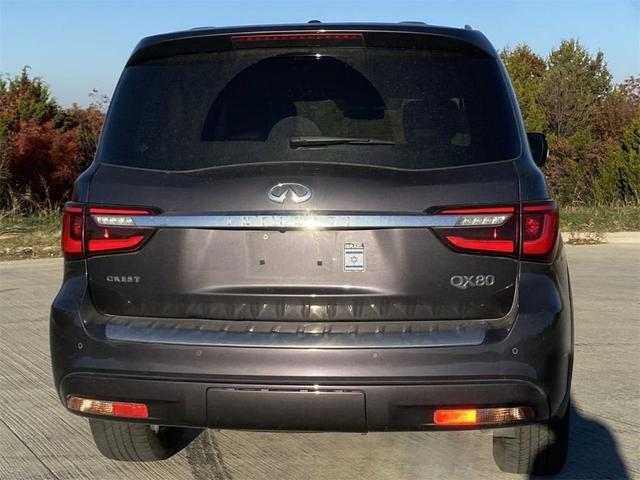 2023 INFINITI QX80 Luxe