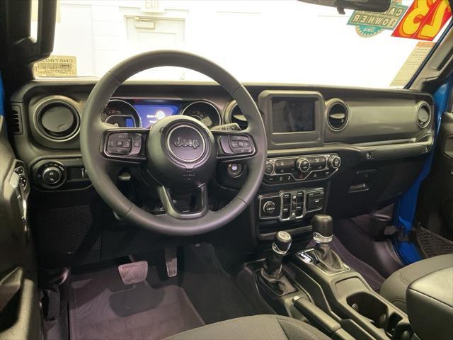2023 Jeep Gladiator Willys 4×4